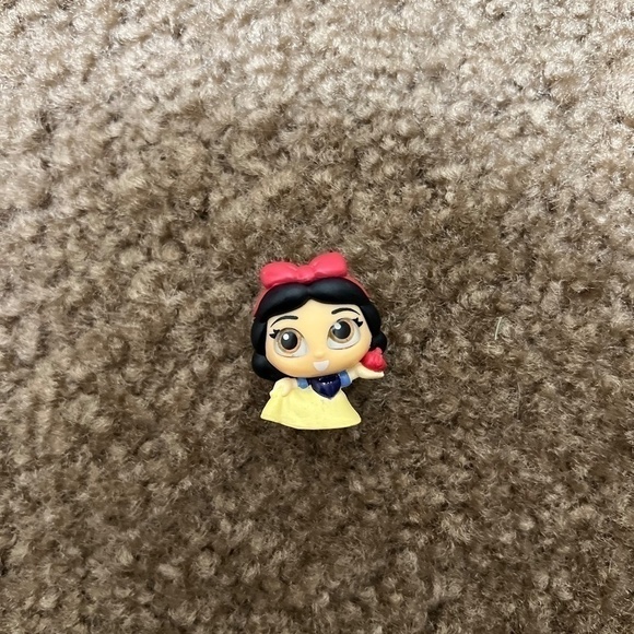 Disney Doorables Series 6 – Snow White - Picture 4 of 5